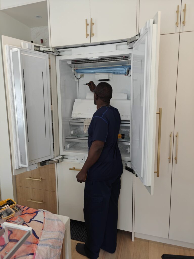 Built-in refrigerator repair service Toronto – Starmacotech certified technician