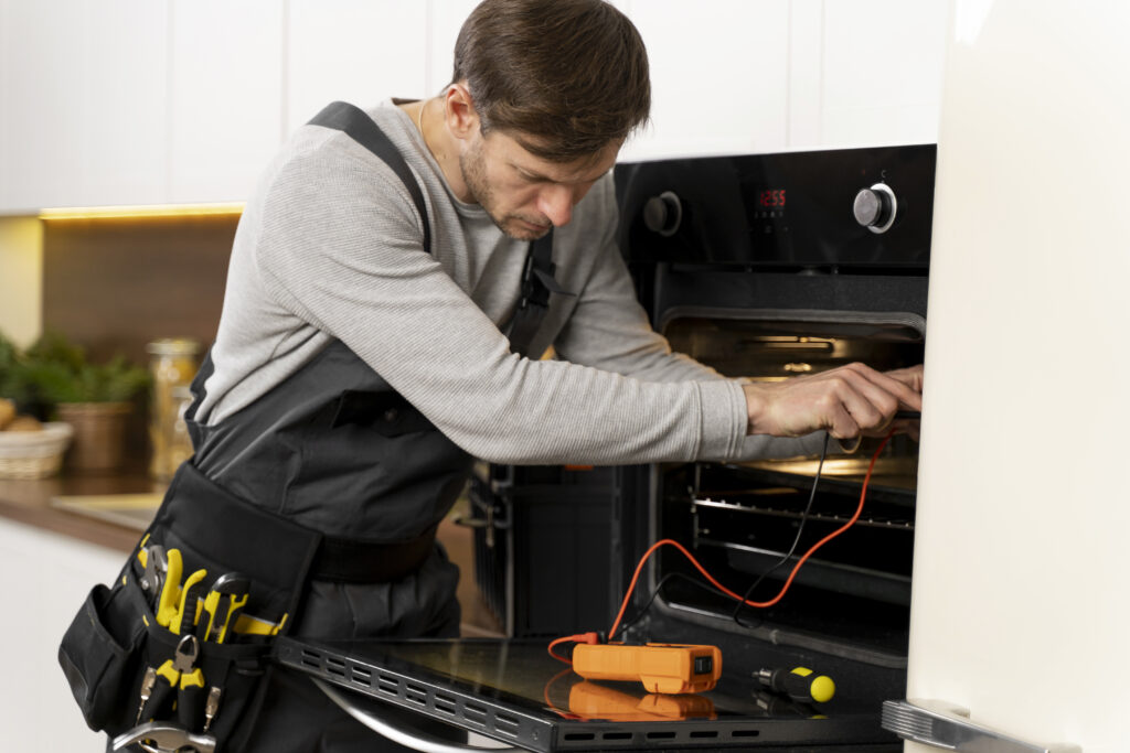 service maintenance-worker repairing